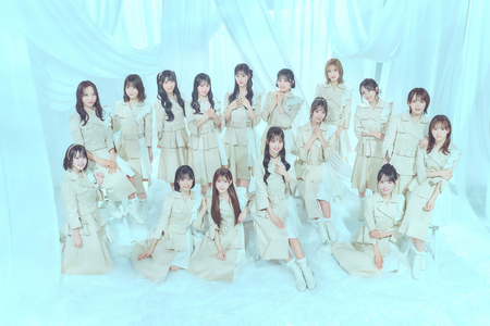 二次 伊藤百花 1部】アザージャケット1枚にサイン | 【2/6,9,11,17 二