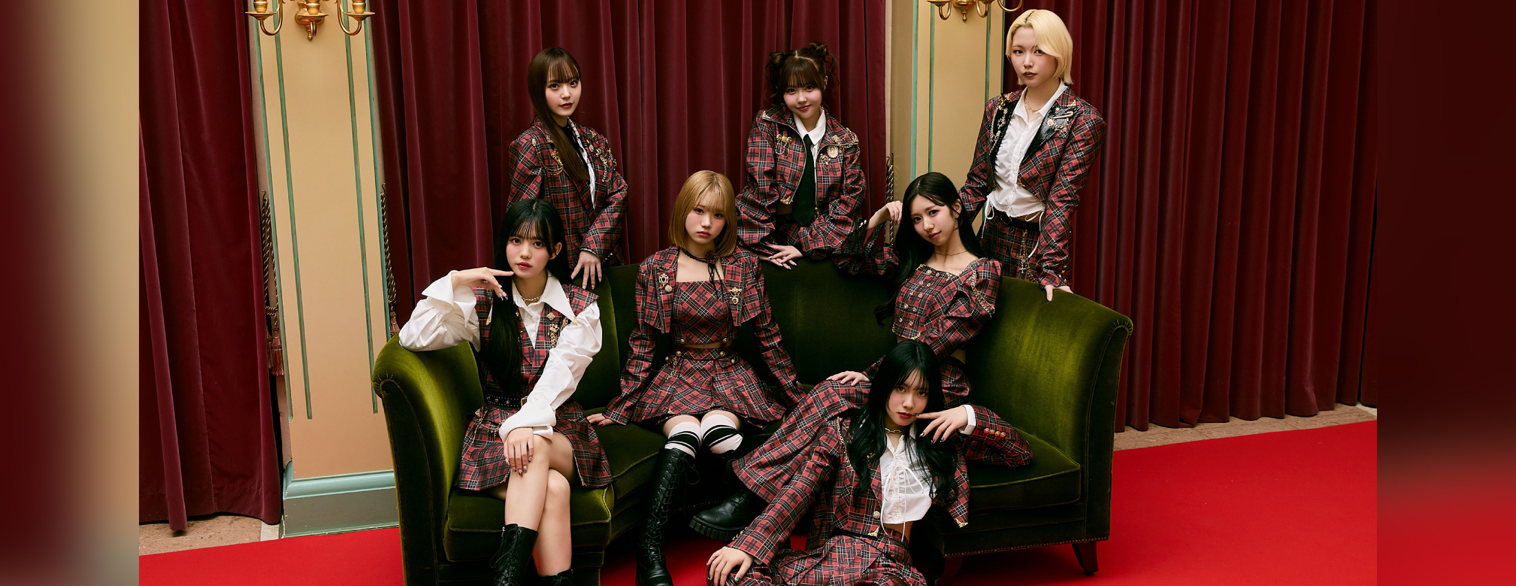  【3/8】RealRomantic 1st Mini Album「ギラギラ」発売記念インターネットサイン会